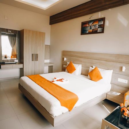 Imperial Heights Hotel Deoghar Bagian luar foto