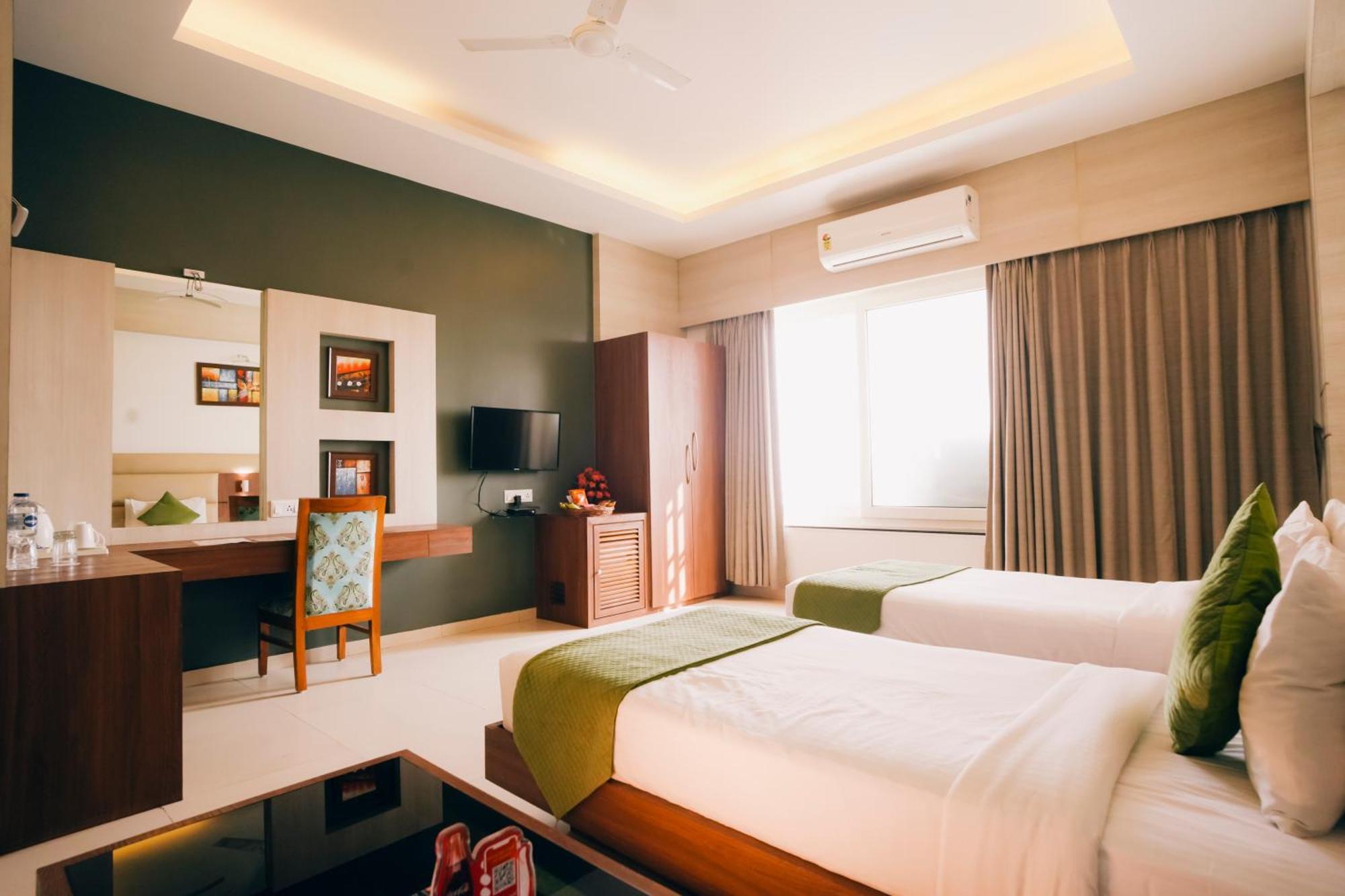 Imperial Heights Hotel Deoghar Bagian luar foto