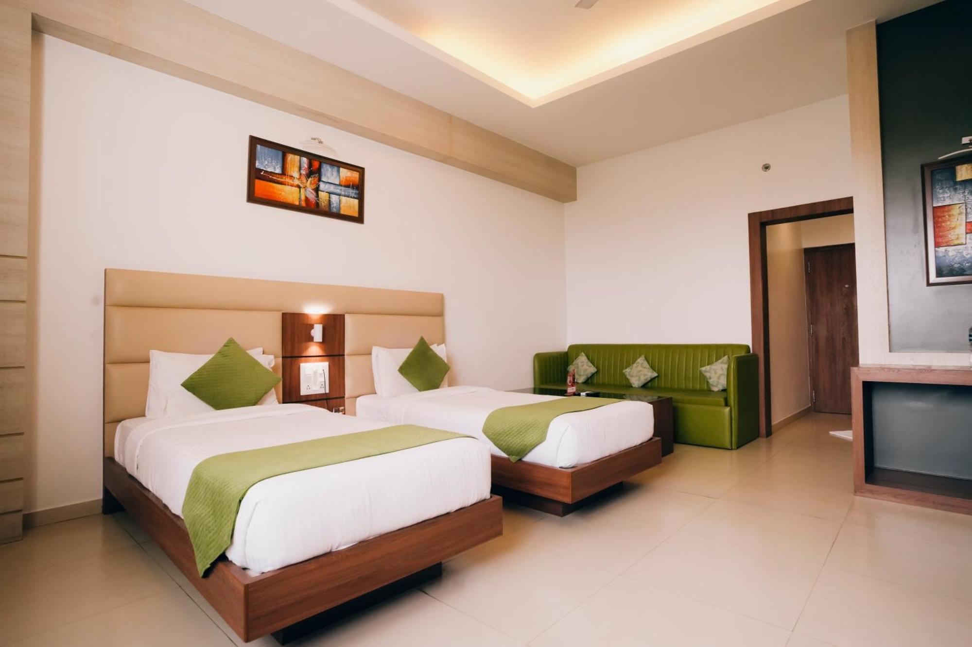 Imperial Heights Hotel Deoghar Bagian luar foto