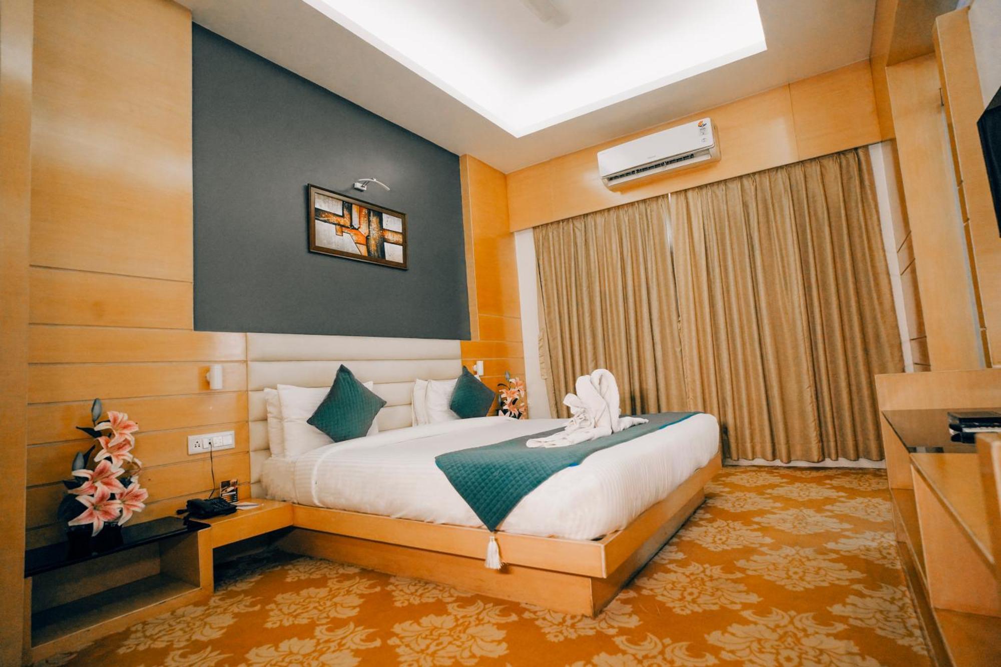 Imperial Heights Hotel Deoghar Bagian luar foto